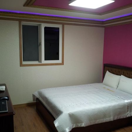 Guangju Hotel Banana Gwangju Metropolitan City Ngoại thất bức ảnh