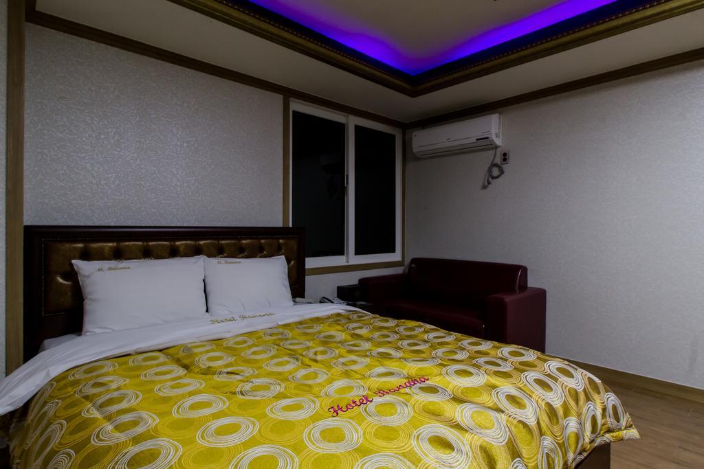 Guangju Hotel Banana Gwangju Metropolitan City Ngoại thất bức ảnh