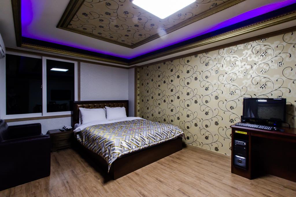 Guangju Hotel Banana Gwangju Metropolitan City Ngoại thất bức ảnh