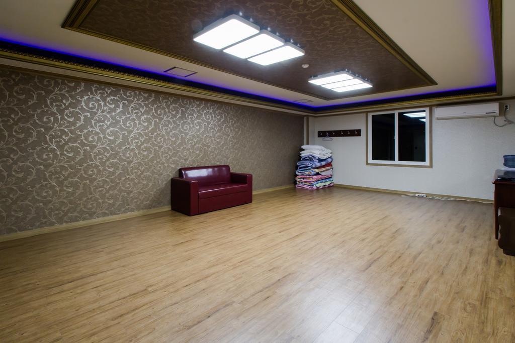 Guangju Hotel Banana Gwangju Metropolitan City Ngoại thất bức ảnh