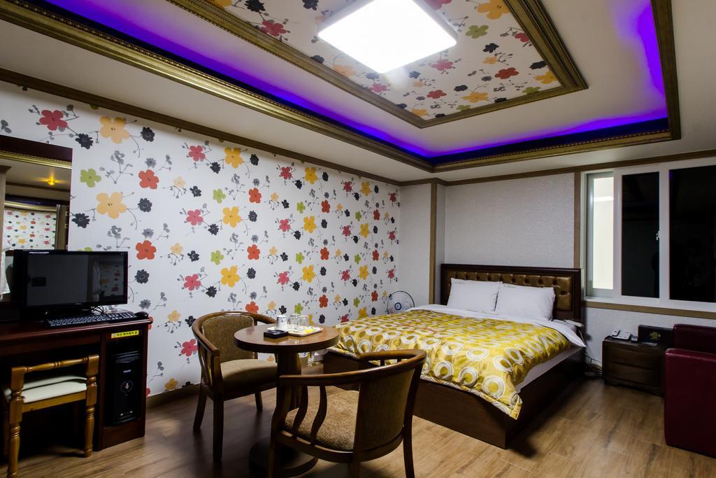 Guangju Hotel Banana Gwangju Metropolitan City Ngoại thất bức ảnh