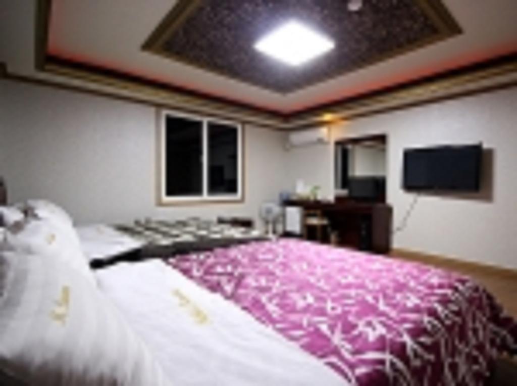 Guangju Hotel Banana Gwangju Metropolitan City Ngoại thất bức ảnh