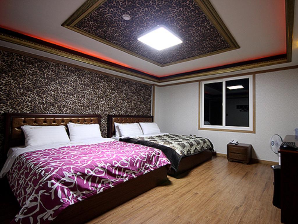 Guangju Hotel Banana Gwangju Metropolitan City Ngoại thất bức ảnh