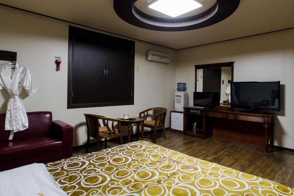 Guangju Hotel Banana Gwangju Metropolitan City Ngoại thất bức ảnh