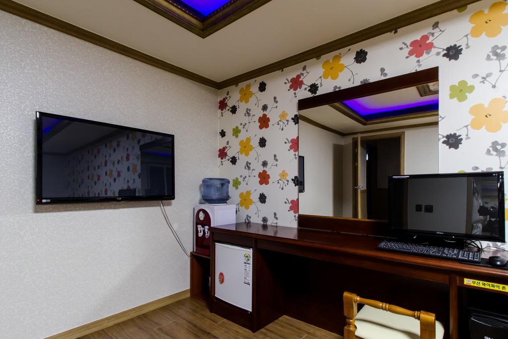 Guangju Hotel Banana Gwangju Metropolitan City Ngoại thất bức ảnh
